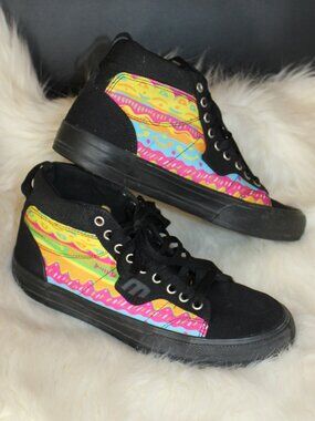 Etnies high black lace  multi color sides  shoes unisex size  Men 6/ Wm 7.5